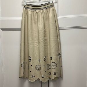 Chic Cream Midi Skirt with cut out Accents